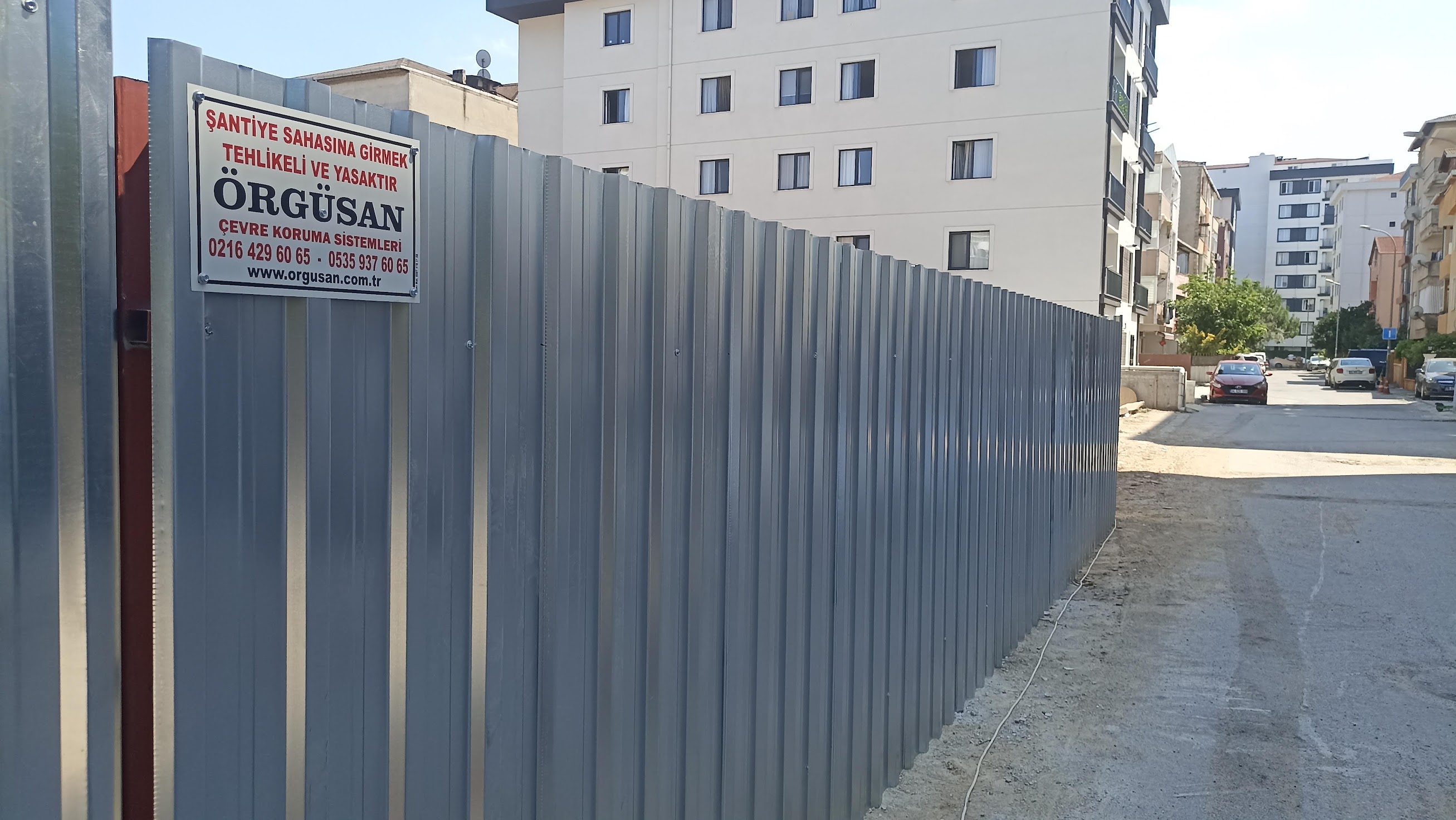 Galvaniz Trapez Sac Şantiye Kapama – ÖRGÜSAN Uygulaması Galvaniz Trapez Sac Şantiye Kapama – ÖRGÜSAN Uygulaması