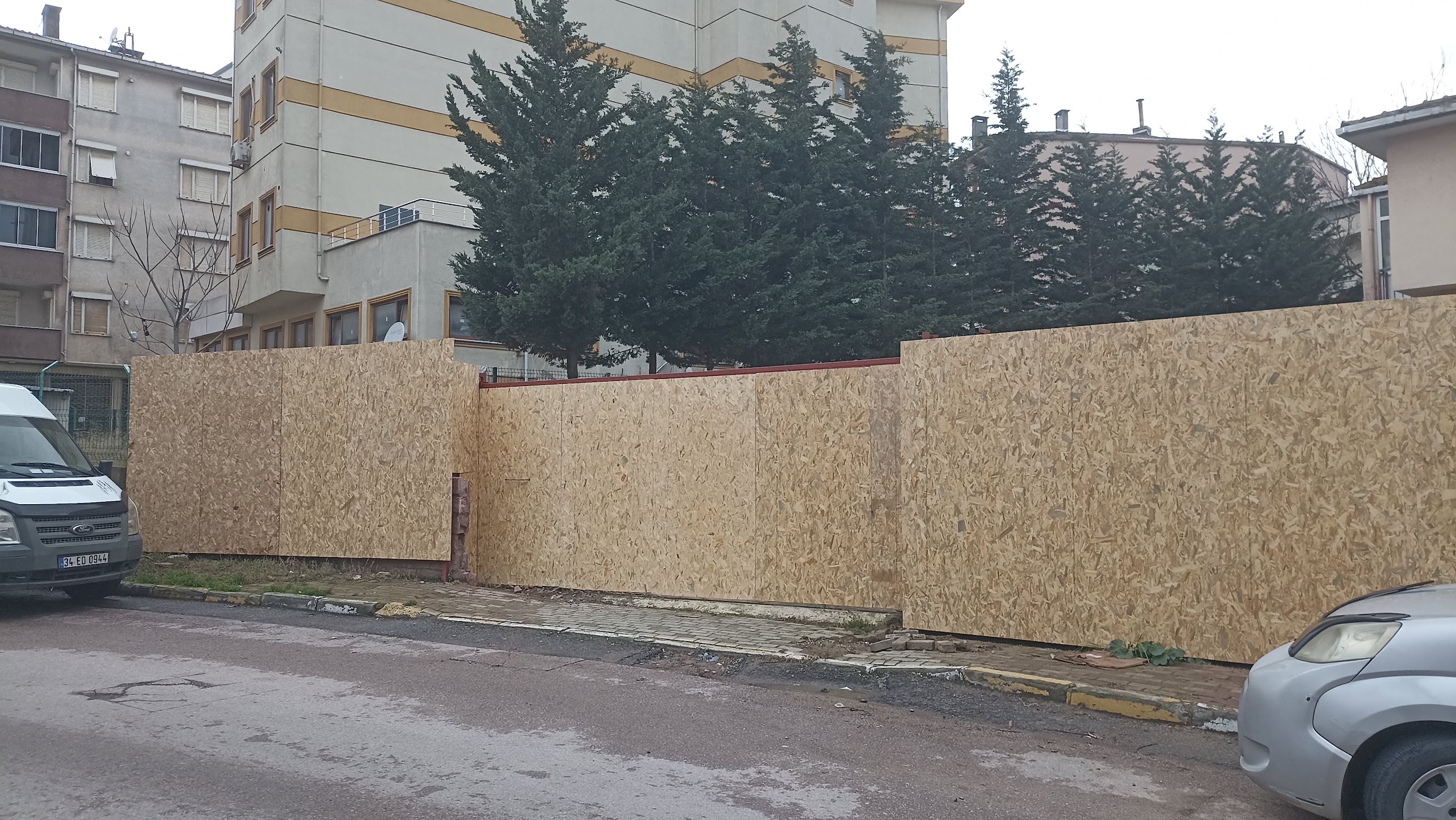 OSB Şantiye Çevreleme – Reklam Giydirmeye Hazır Yüzey OSB Şantiye Çevreleme – Reklam Giydirmeye Hazır Yüzey